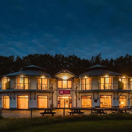 Hotel Dymnik 伦布尔克 外观 照片