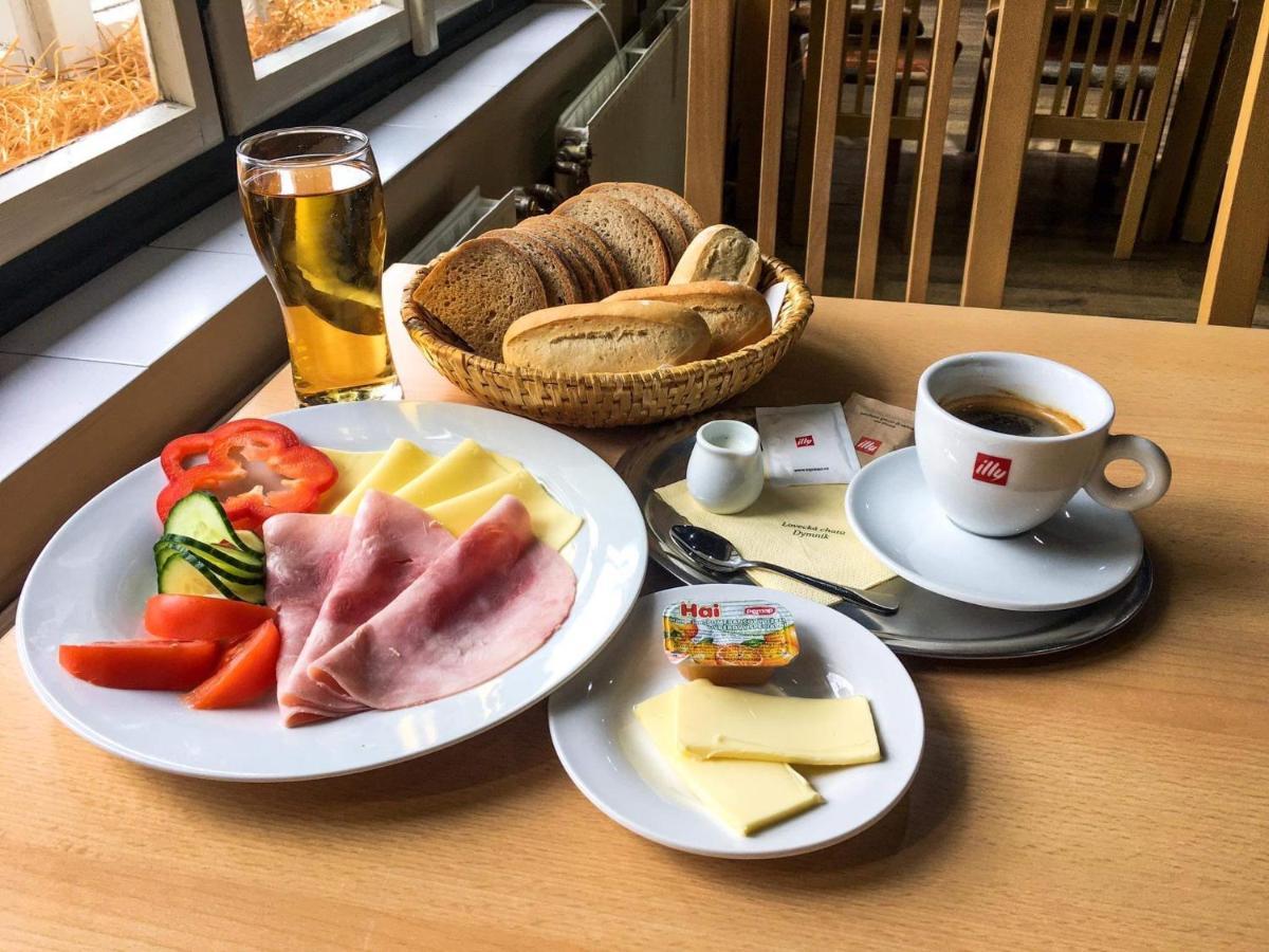 Hotel Dymnik 伦布尔克 外观 照片