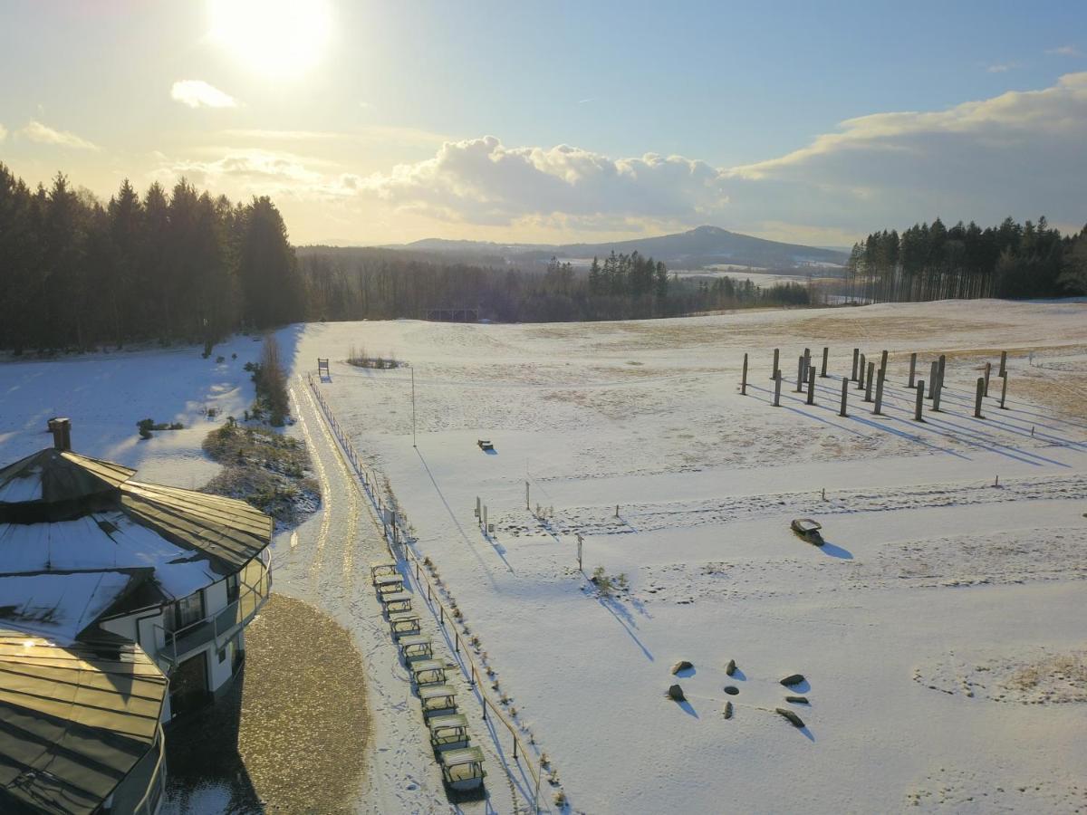Hotel Dymnik 伦布尔克 外观 照片