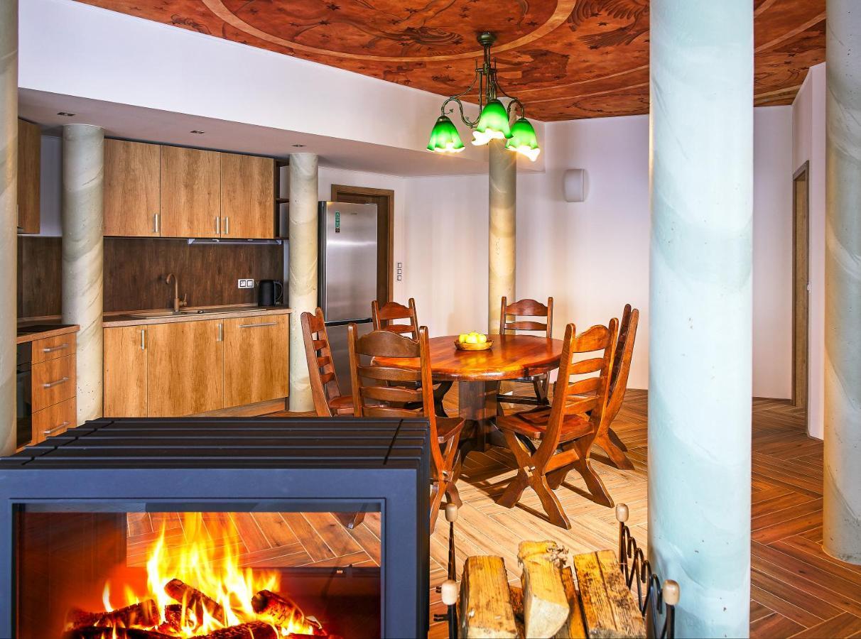 Hotel Dymnik 伦布尔克 外观 照片